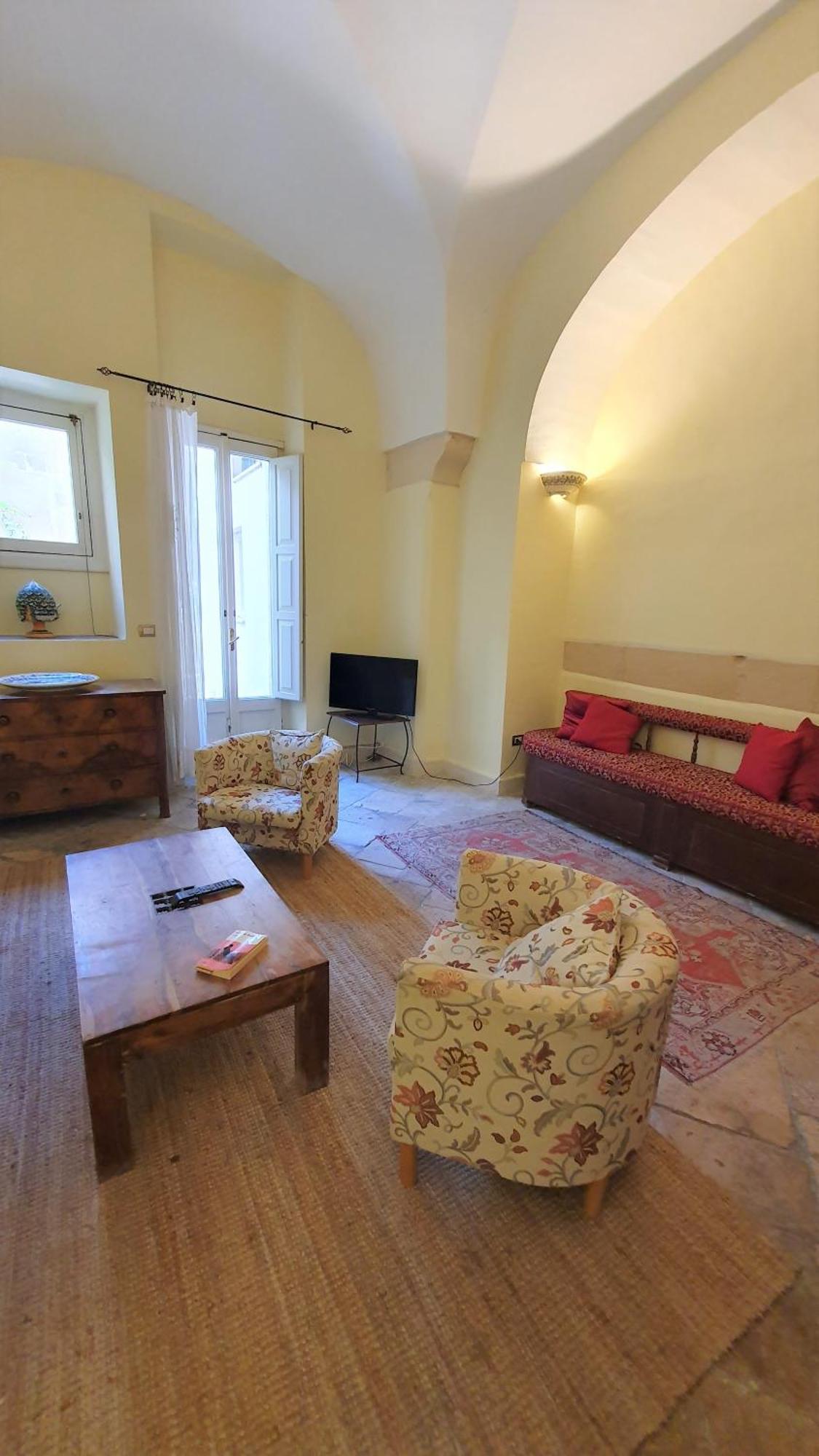 Appartement Palazzo Bernardini à Lecce Extérieur photo