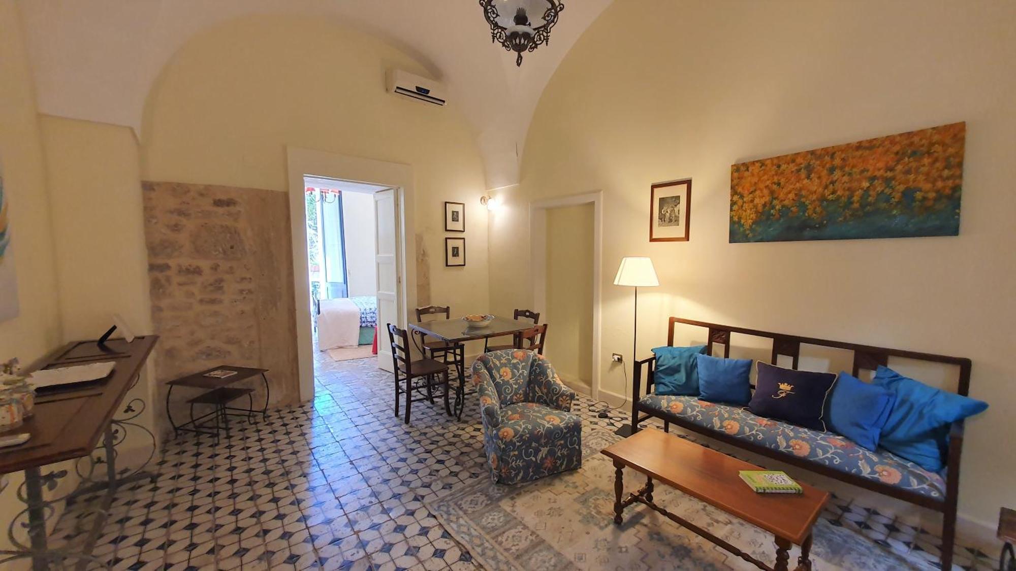 Appartement Palazzo Bernardini à Lecce Extérieur photo