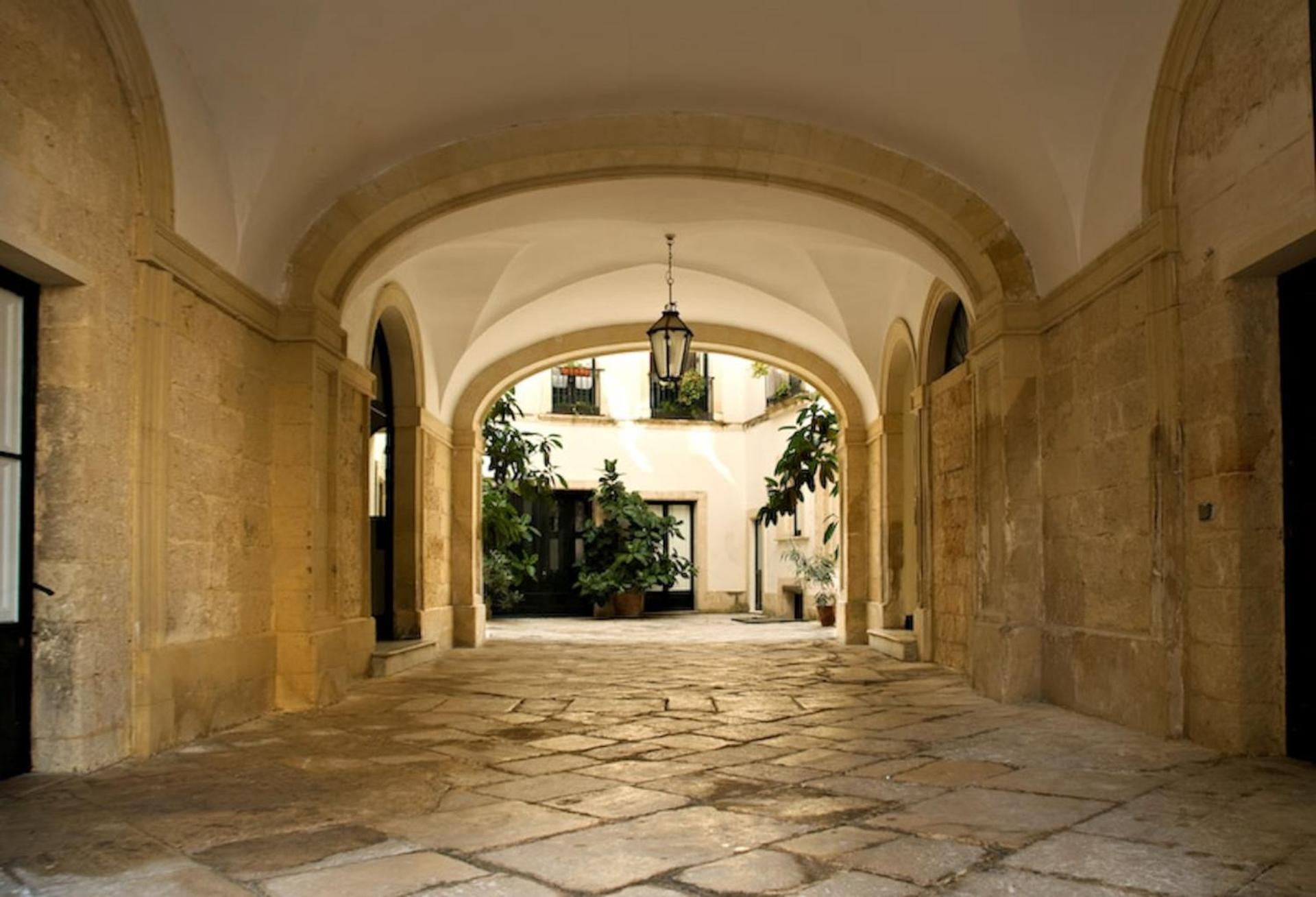 Appartement Palazzo Bernardini à Lecce Extérieur photo